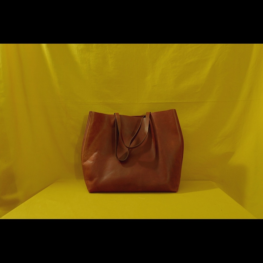 Madewell Transport Tote in Dark Cabernet